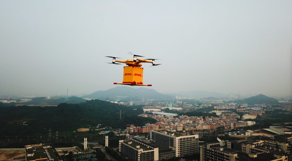 DHL i Ehang dostawa dronem